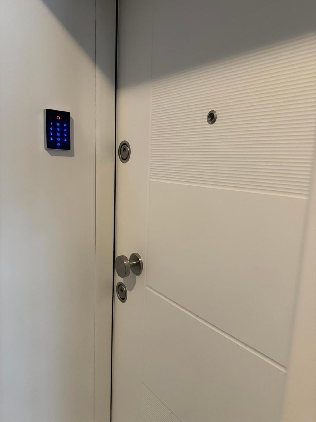 Mina Modern & Cozy Apartment Main City Square Gtc 스코페 외부 사진